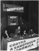 Fotografia de Comício do MDP/CDE, Movimento Democratico Português - Comissão Democrática Eleitoral, no antigo Casino da Ericeira 