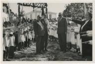 Visita do Governador Civil de Lisboa, Dr. Mário Madeira, ao concelho de Mafra. Cerimónia da "primeira pedra" para construção de uma escola (?)