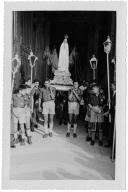 Fotografia  da visita do Cardeal Cerejeira a Mafra para assistir ao encerramento das festividades de Nossa Senhora de Fátima