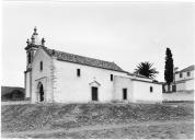 Fotografia da vista geral da Igreja de Nossa Senhora do Reclamador em Cheleiros 